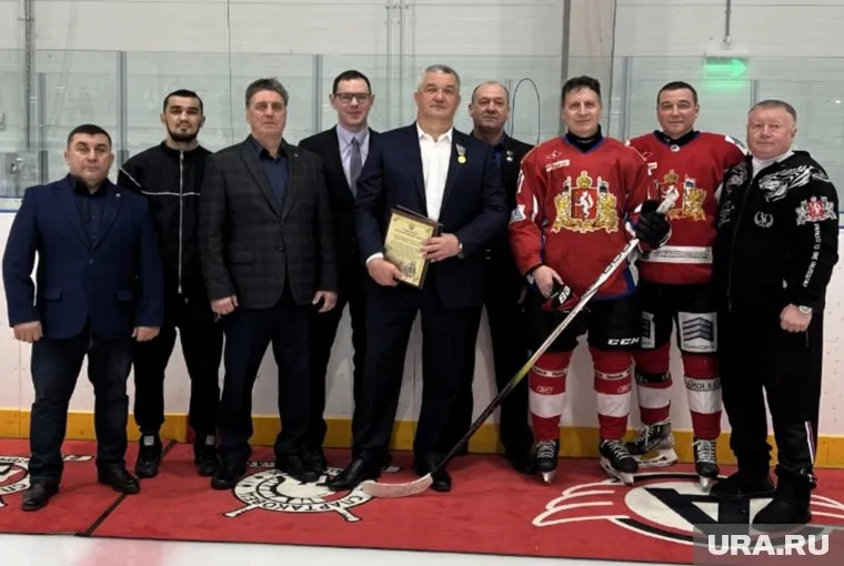Церемония награждения прошла во время хоккейного матча на СКОН-арене