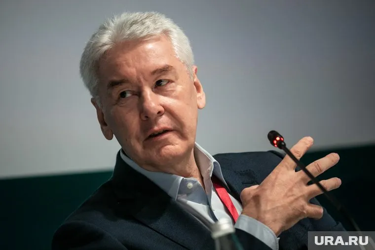 Сергей Собянин заявил, что привились от COVID-19 уже больше 80% учителей