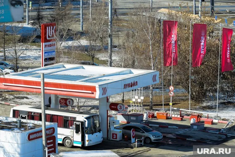 Конфликт произошел в очереди на заправке (фото из архива)