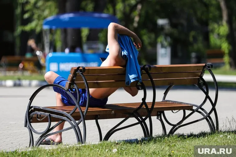 Свердловчан предупредили о 30-градусной жаре