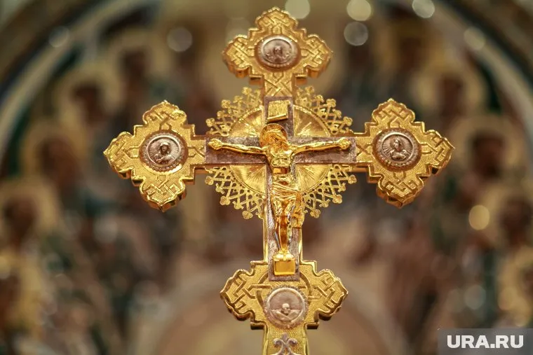 В РПЦ надеялись, что ролик с поющим блатняк священником — монтаж