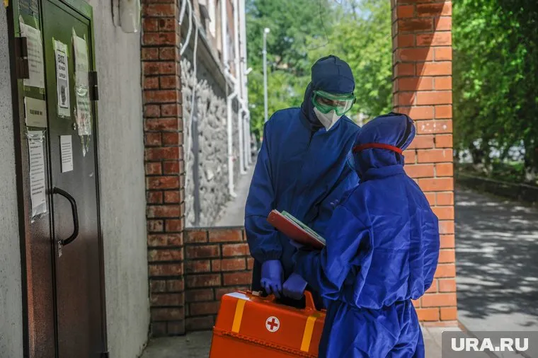 С начала пандемии коронавирусом заразились человек