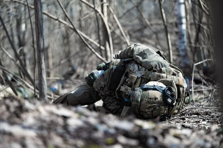 Военно-тактическая подготовка гражданского населения на полигоне. Пермь