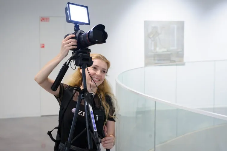 Открытие выставки работ Полины Синяткиной "Вдохнуть и не дышать". Екатеринбург, барсукова анна