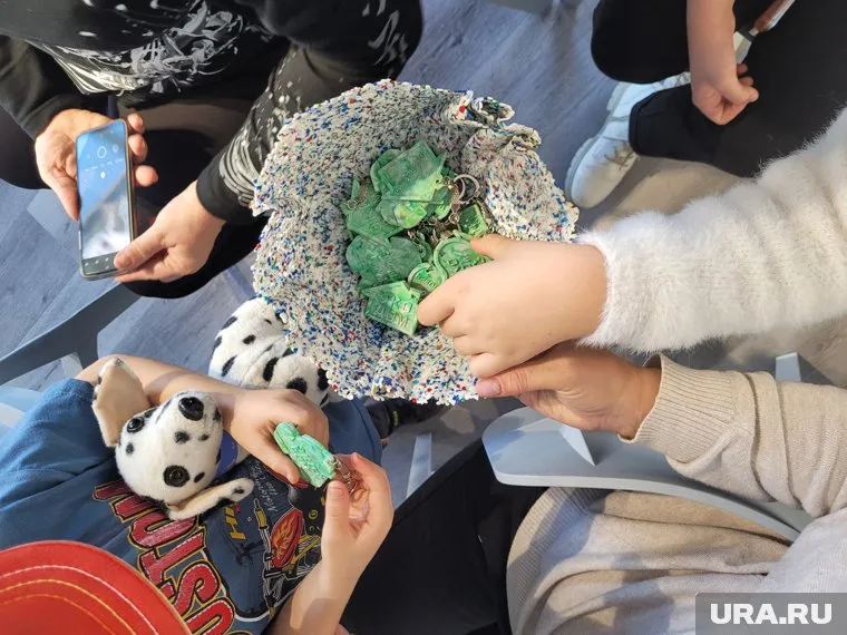 Ученикам рассказали какие виды пластика пригодны для использования в повседневной жизни