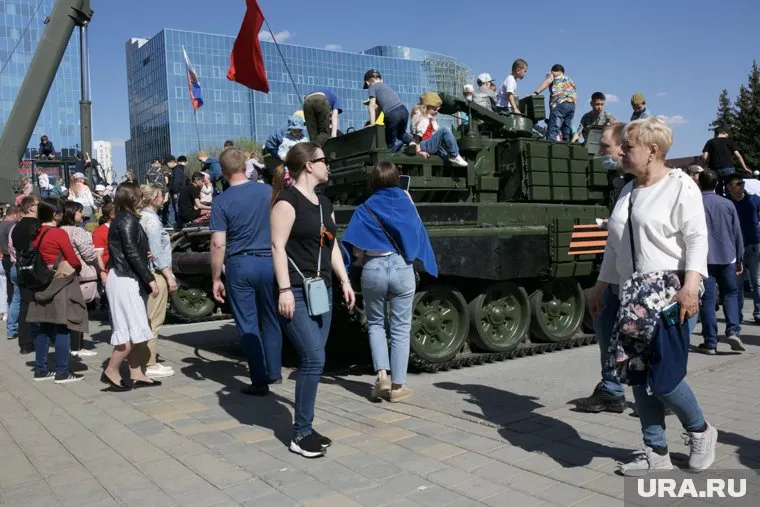 Особенной популярностью боевые машины пользуются у детей