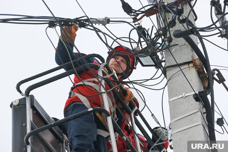 Электромонтажники лидируют по зарплатам в ЯНАО