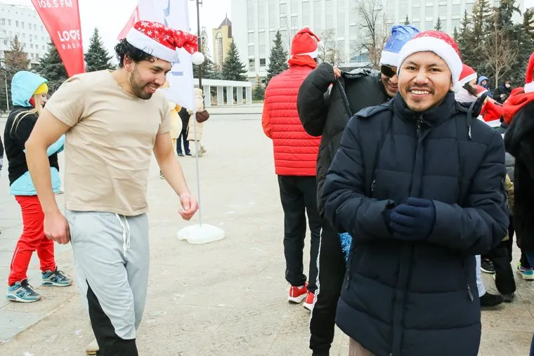 Забег Дедов Морозов. Тюмень