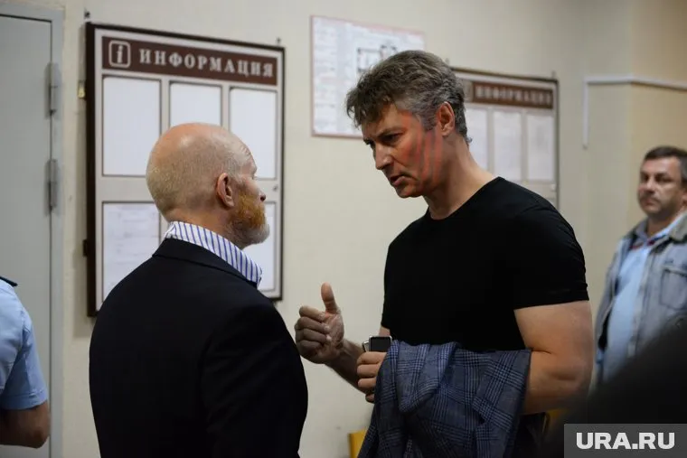 По мнению Кабанова, вина Ройзмана в том, что он создал ситуацию, предшествовавшею убийству