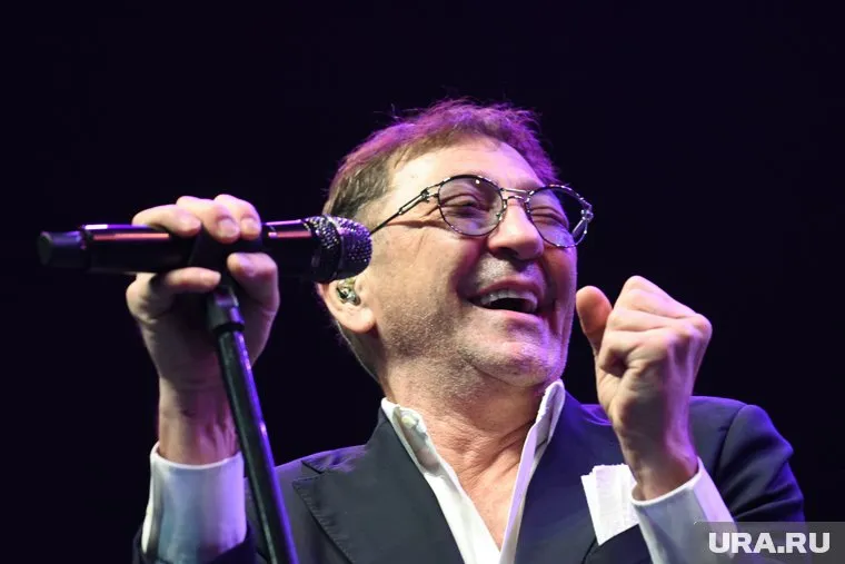 На своих концертах Лепс выступает вживую