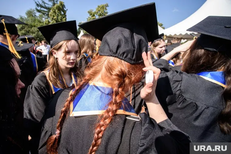 Стоимость обучения в вузах Екатеринбурга достигает 400 тысяч рублей в год