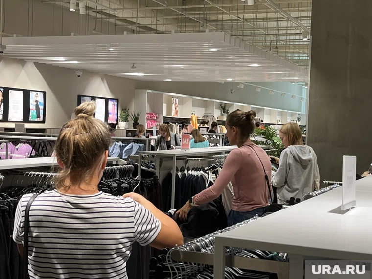 Шопинг отвлекает спортсменку от мыслей о еде (архивное фото)