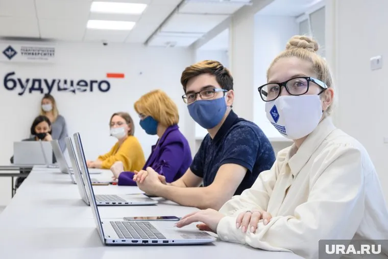 Студенты колледжей и техникумов начнут учиться очно с 8 февраля