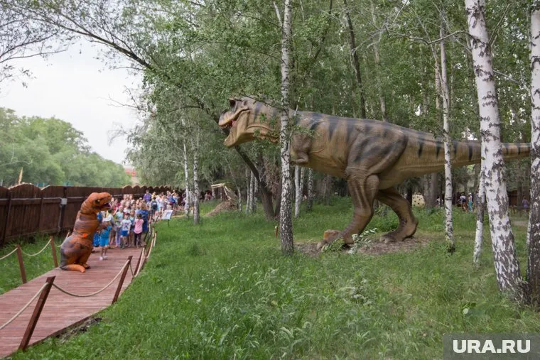 Интерактивные модели животных работают в вечернее время (архивное фото)