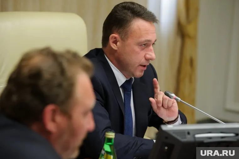 Игорь Холманских разберется с подковерной войной ямальских силовиков