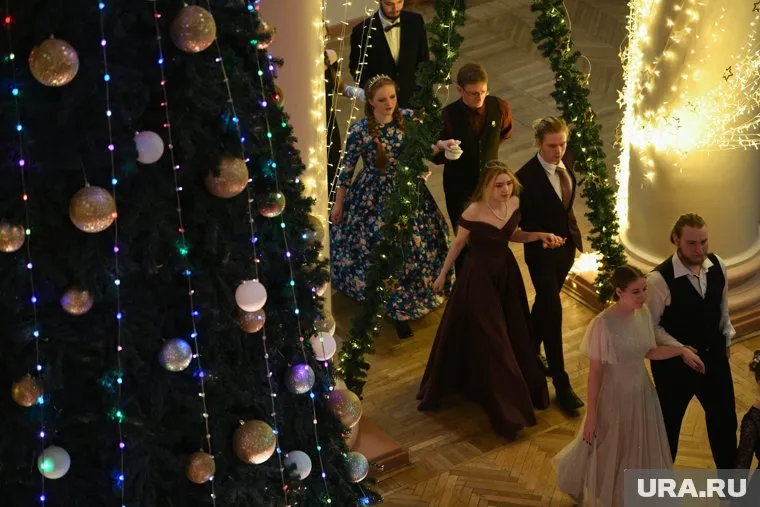 Свердловчане за три месяца начали подготовку к празднованию Нового года
