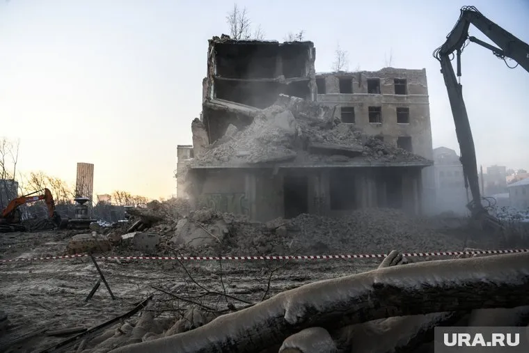 В Адане обрушилось несколько 15-этажных зданий, рассказала очевидица Дарья (архивное фото)