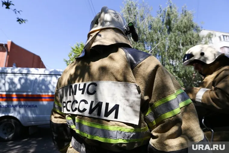 В курганских парках тушили пожары