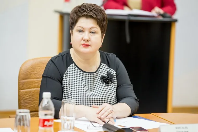 Заседание городской думы Ноябрьск, фиголь наталия