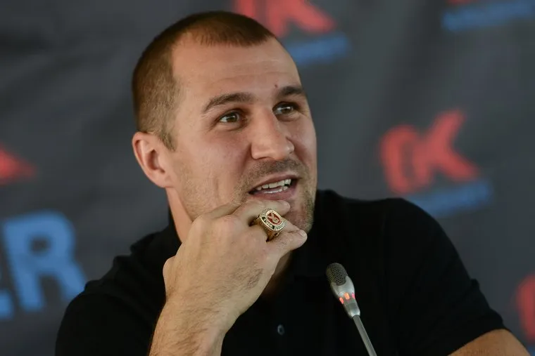 Пресс-конференция с чемпионом мира по боксу по версии WBO Сергеем Ковалевым. Челябинск, ковалев сергей
