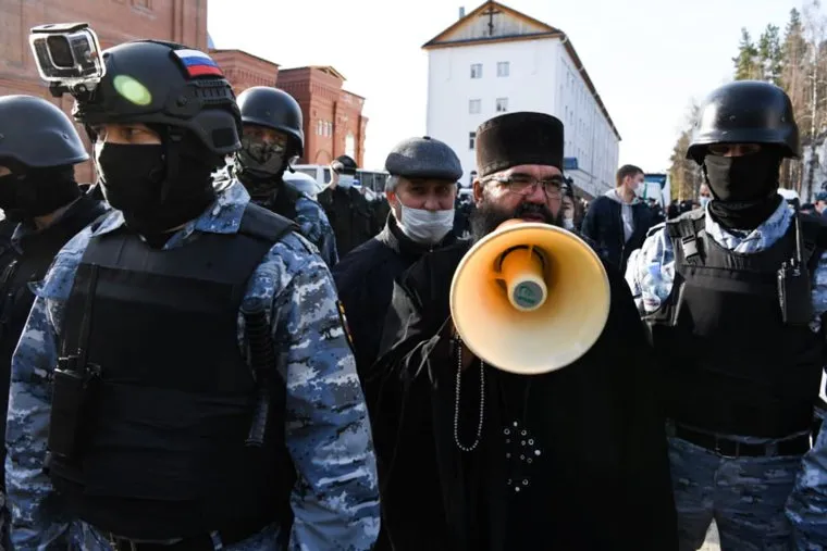Спецоперация правоохранительных органов в Среднеуральском женском монастыре. Свердловская область