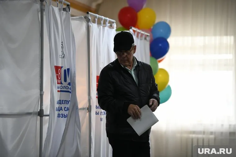 Подавляющее большинство кандидатов - единороссы, сообщает пресс-служба окружного избиркома