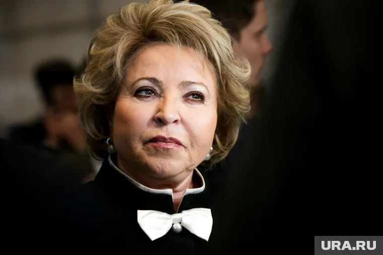 Конституция РФ гарантирует каждому россиянину право покидать границы России, заявила Матвиенко