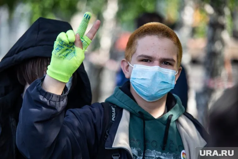 ВОЗ не рекомендует носить маски здоровым людям