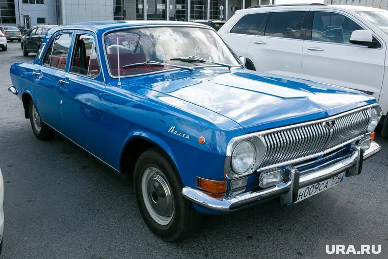 Первый экземпляр ГАЗ-14 был подарен советскому политику Леониду Брежневу
