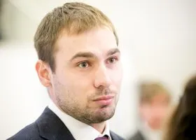 Шипулин отреагировал на информацию о поддельных подписях Родченкова в деле биатлонисток