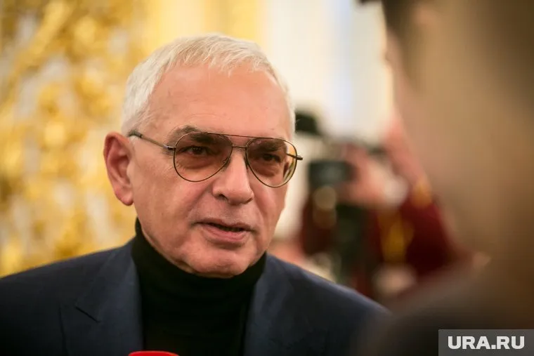Карен Шахназаров не видит развития отечественного кино на сегодняшний день