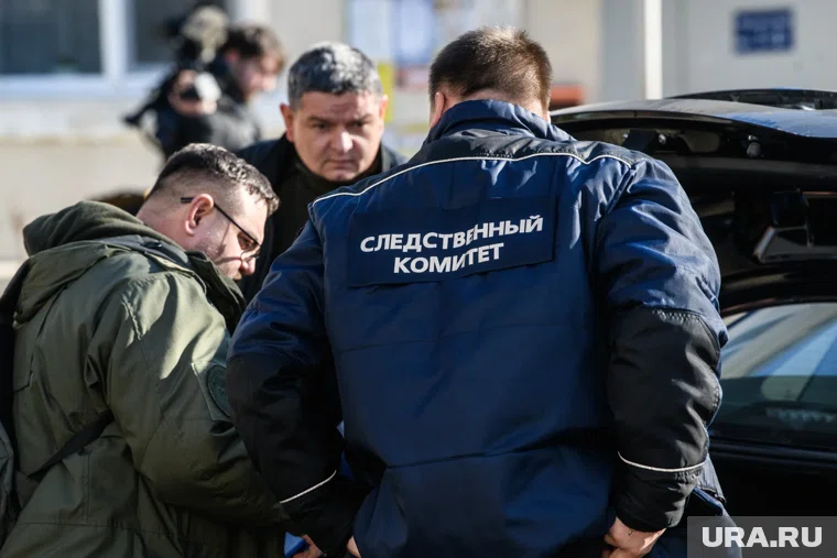 Сейчас допрашиваются лица, которые находились в окрестностях поселка