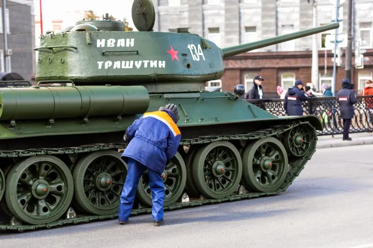 Генеральная репетиция торжественного построения Челябинского гарнизона. Челябинск