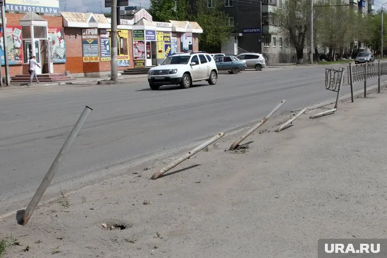 Lada Priora врезалась в дорожное ограждение (фото из архива)
