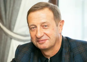 По половому признаку: тюменский олигарх набирает участников для нового проекта