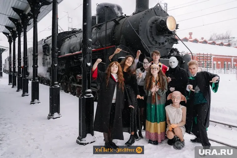 Поездка на сказочном поезде длится два часа