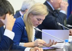 Коммунисты выступили против поправок в законы ЯНАО