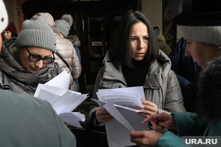 Родители считают, что удаленка, введенная в школах с 8 ноября, не является законной