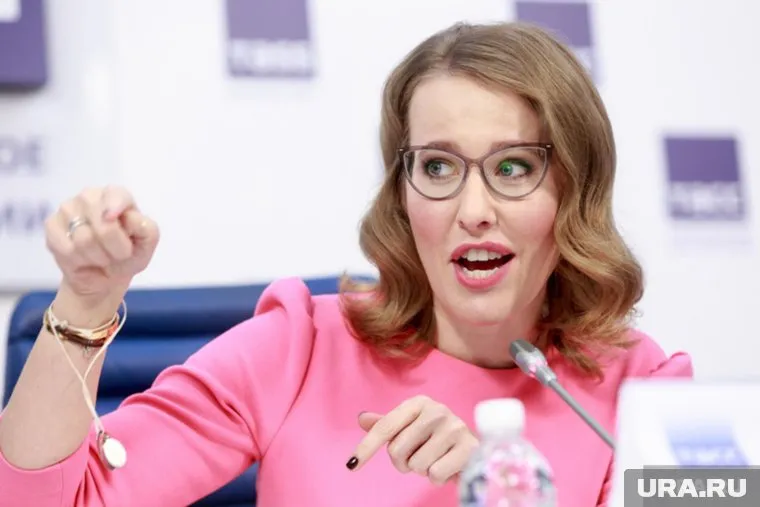 Муж Собчак зарабатывает в разы меньше