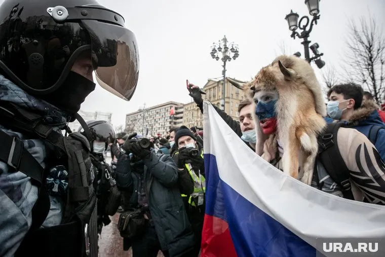 Протестная активность будет нарастать, считает Дмитрий Орлов