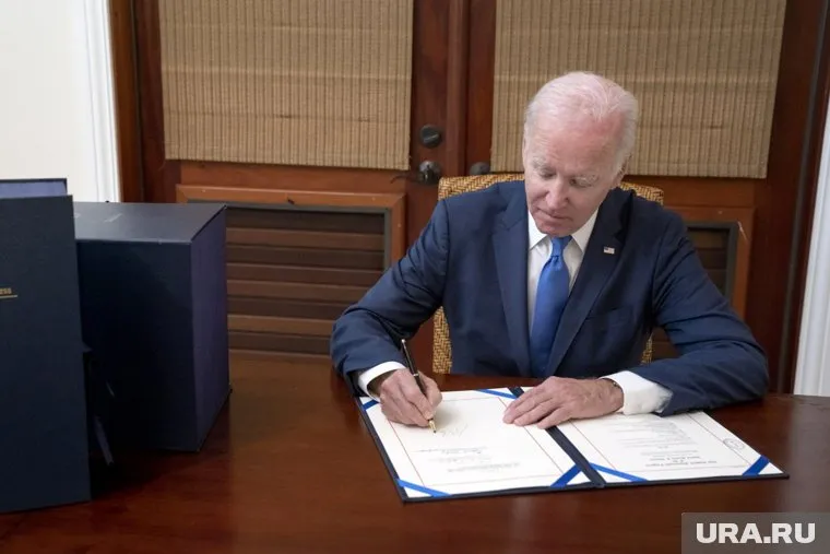 Новый законопроект не включает в себя помощь Украине и Израилю