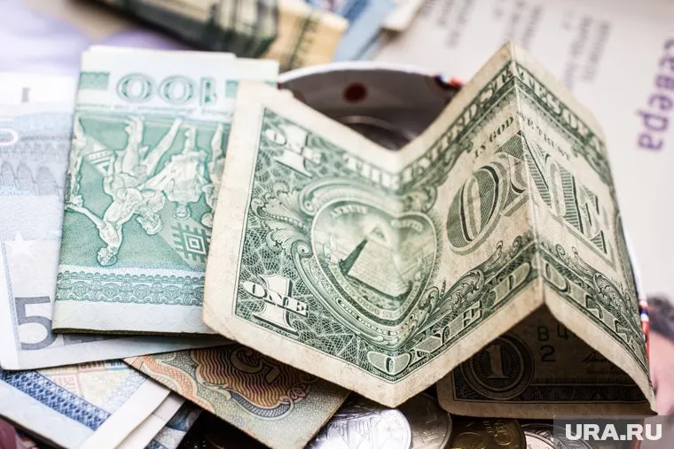 В выигрыше оказались те, у кого наибольшая часть активов была в долларах