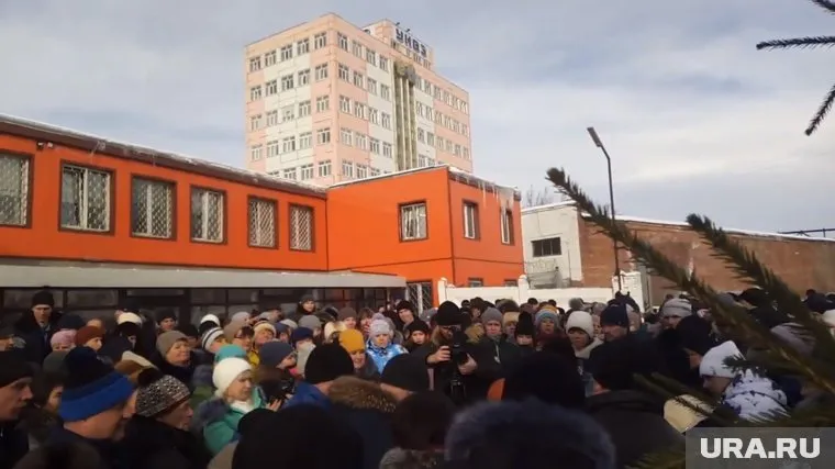 Митинг прошел у проходной УКВЗ