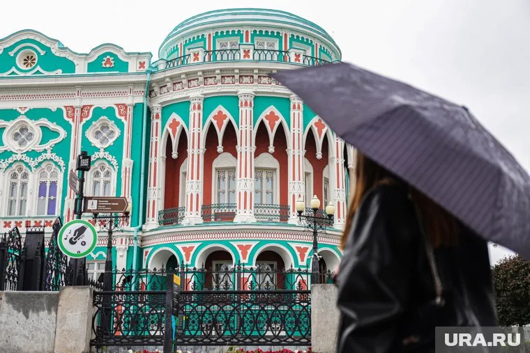 Конфликт произошел возле Дома Севастьянова