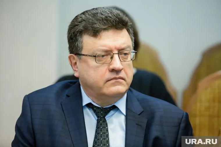 Уход Алексея Усова — это уже вторая отставка в строительном блоке