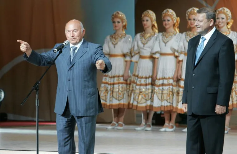 Открытая лицензия от 25.08.2015. Юрий Лужков, лужков юрий