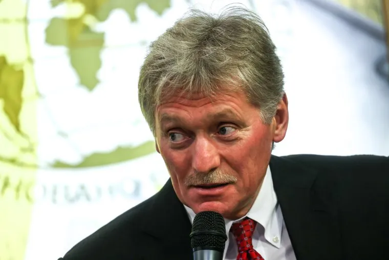 Дмитрий Песков на пресс-конференции, посвященной старту конкурса медиа-грантов РГО. Москва