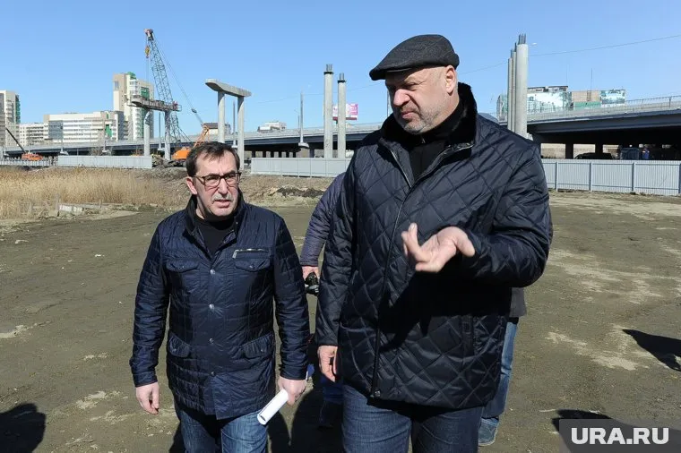 По информации «URA.RU», набсовет стройки должен возглавить вице-губернатор Сергей Шаль (справа)