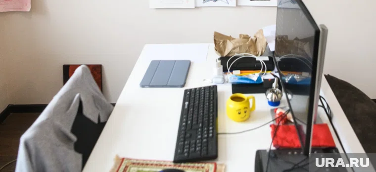 Курганский завод обязали вернуть уволенному менеджеру работу