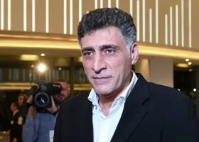 Путин отправил венок на прощание с Кеосаяном